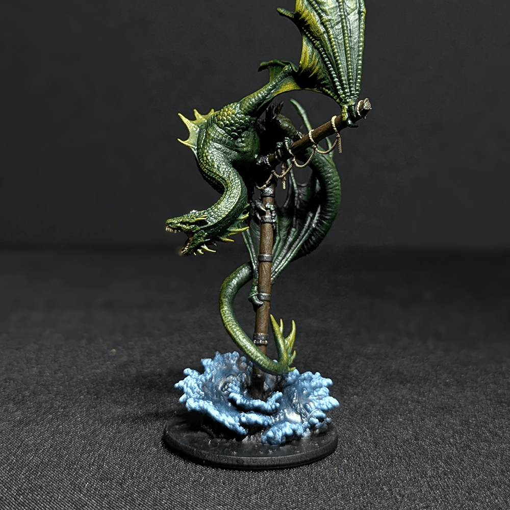 Heroic figurine